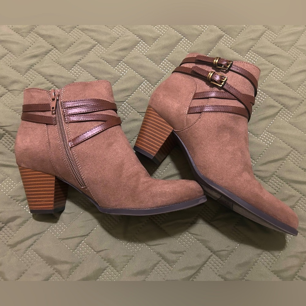 Brown ankle boots